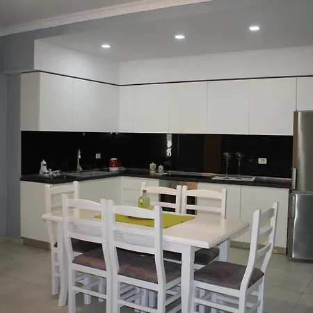 Apartament Osmenaj *
